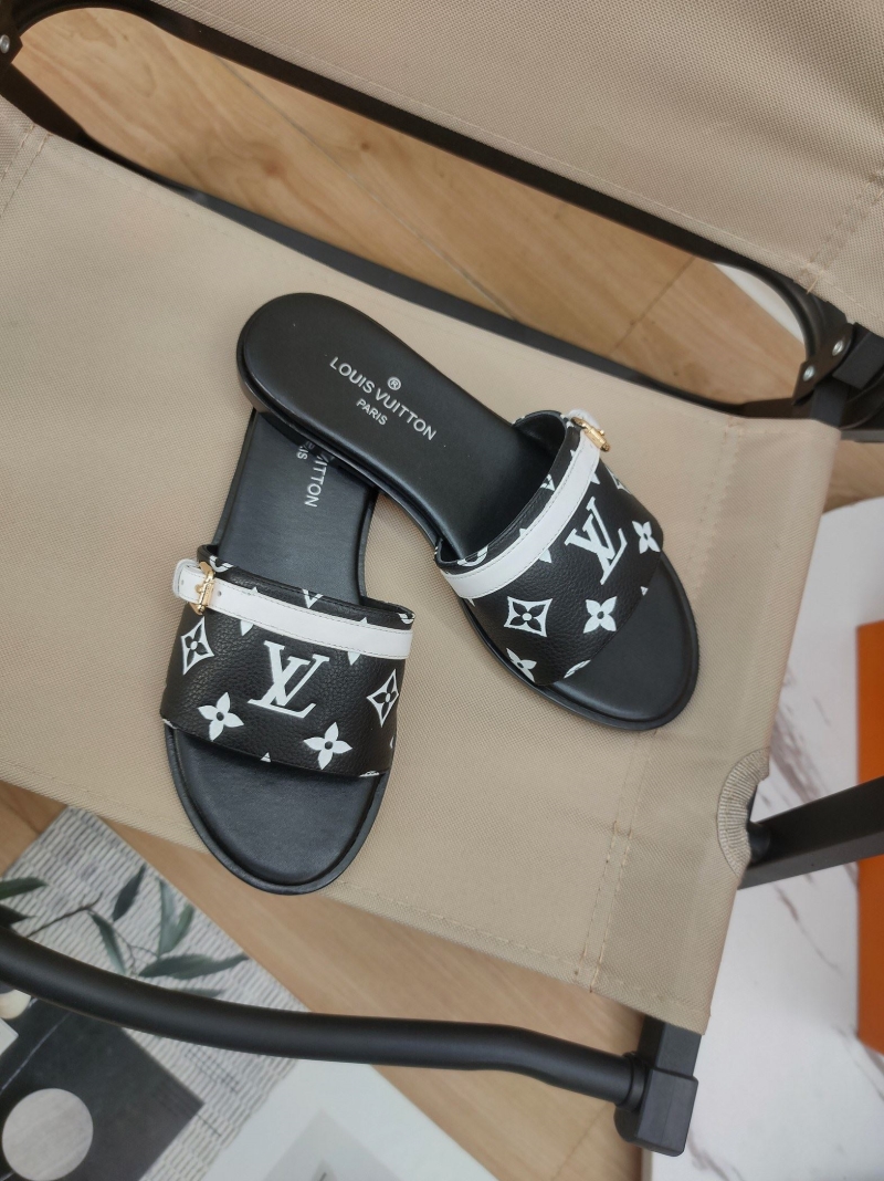 Louis Vuitton Slippers